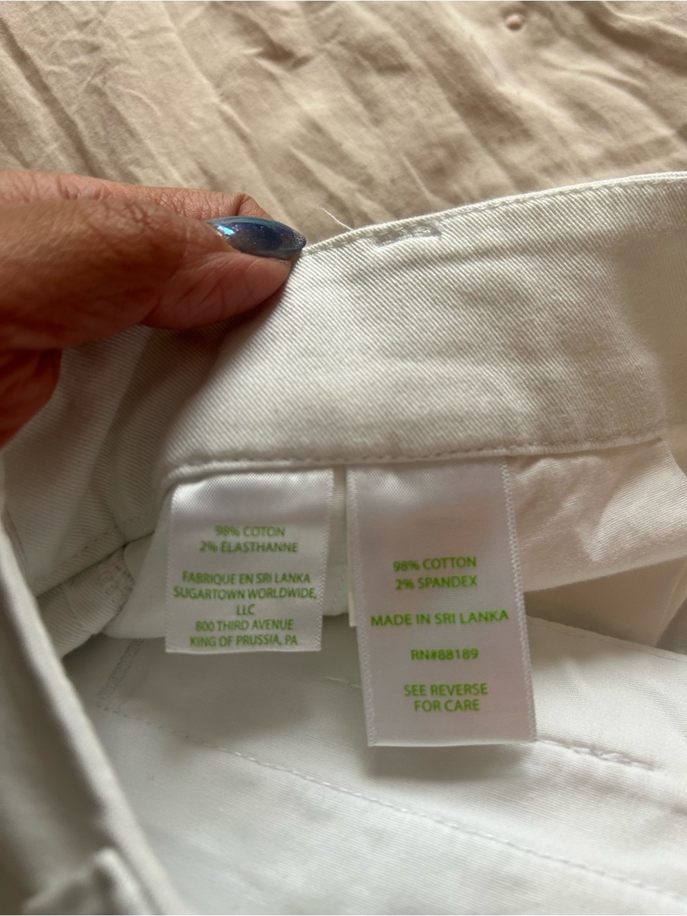 BNWOT Lilly Pulitzer 7" Shara Mid-Rise Stretch Shorts in Resort White - Picture 6 of 7